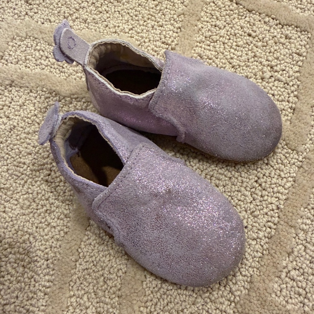 ROBEEZ Glittery Purple Kids Crib Shoes